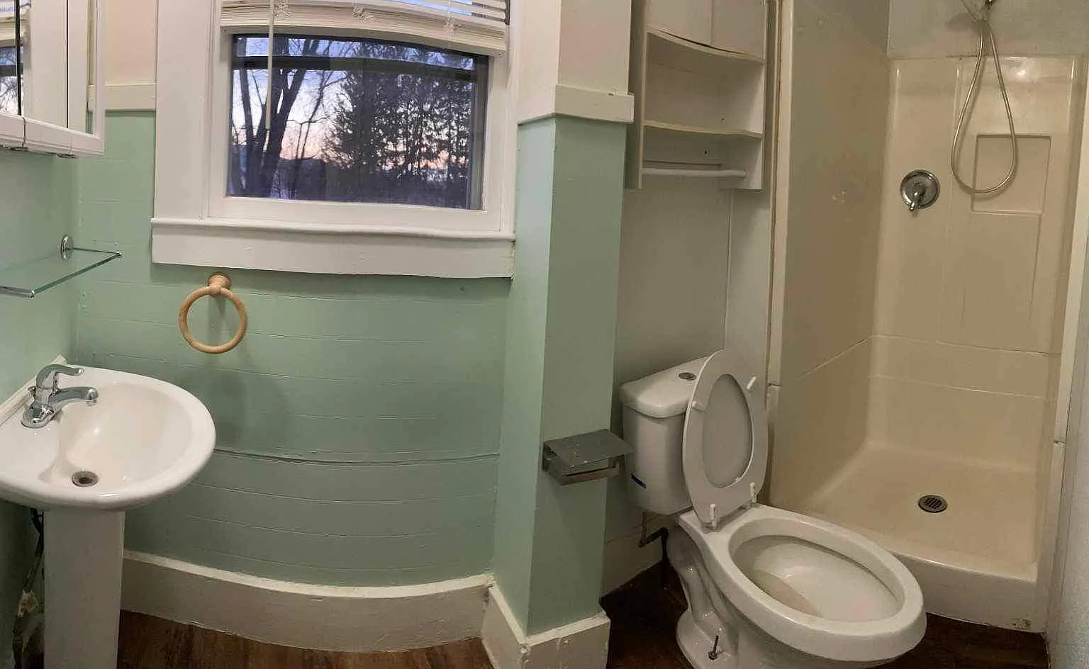 3 bed, 1000 sqft, $1,975 — Photo 3