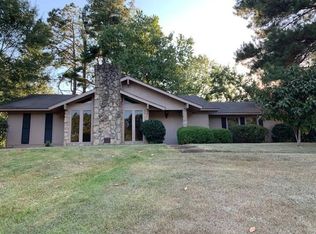 105 Pebble Brook Dr, Clinton, MS 39056