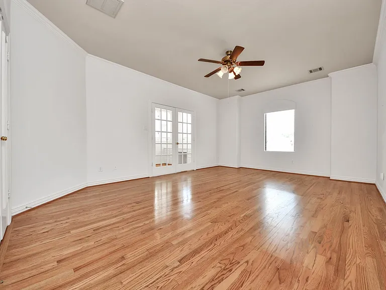 605 W Polk St #B — Photo 24