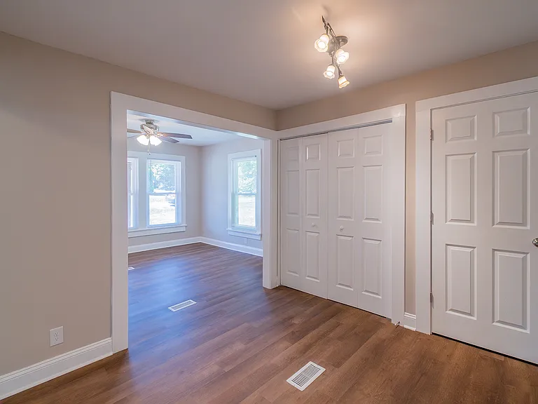 69 Lowe Ave NW — Photo 10