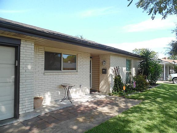 4th image of 7810 Jonquil Dr