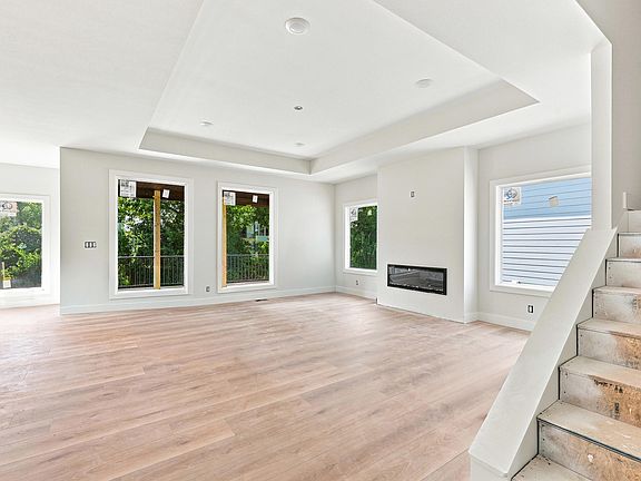 5th image of 5220 Whisper Dr