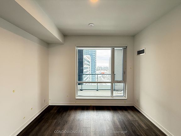 4th image of 7950 Bathurst St #1121