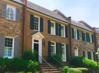 206 Townsend Pl NW, Atlanta, GA 30327