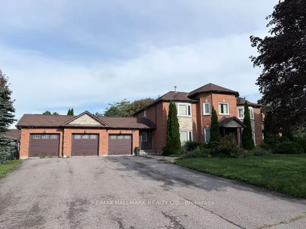 11 Sleepy Hollow Ln, Whitchurch Stouffville, ON L4A 3G7
