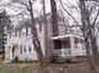 2200 Douglas Cres, Utica, NY 13501
