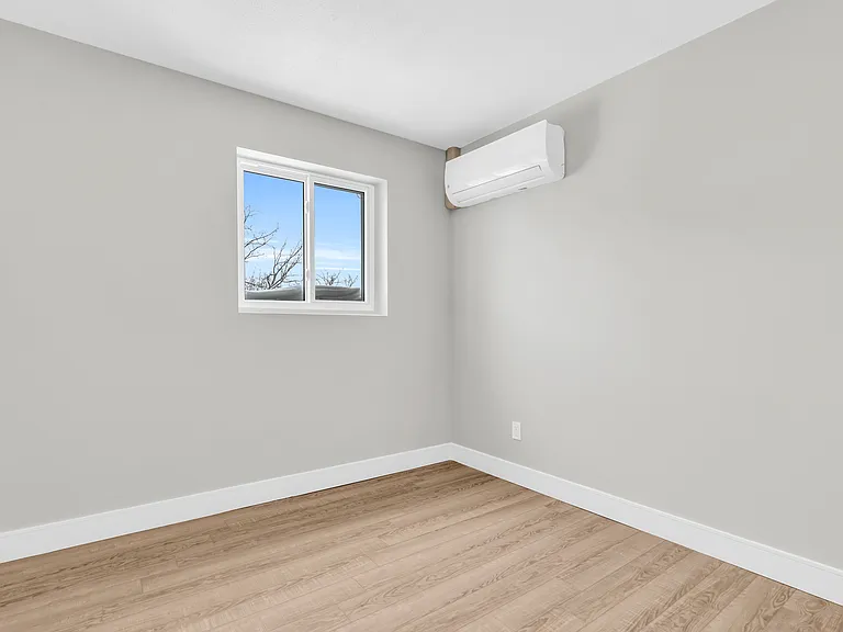 1220 Hamilton St — Photo 9