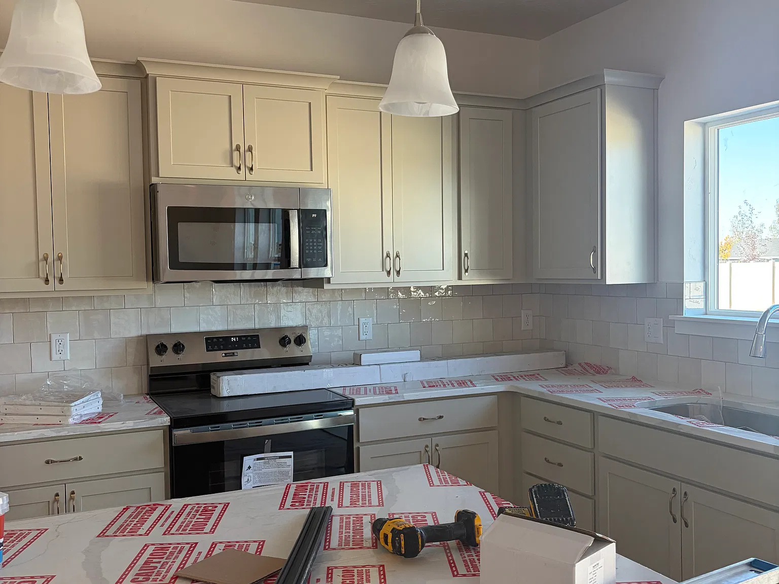 4 bed, 1762 sqft, $2,499 — Photo 4
