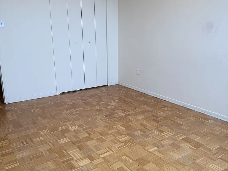 161 Oakwood Ave #1905 — Photo 9