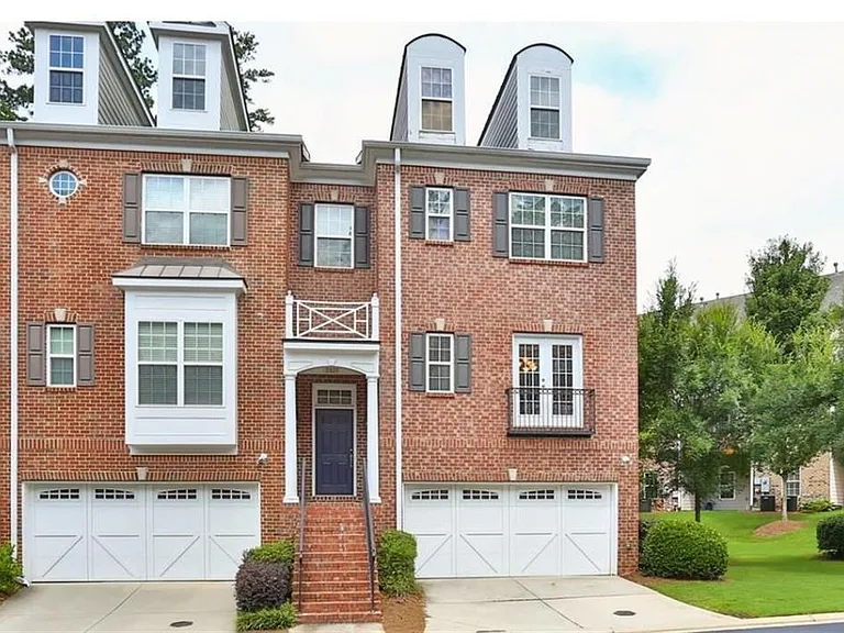 12820 Doe Dr — Photo 1
