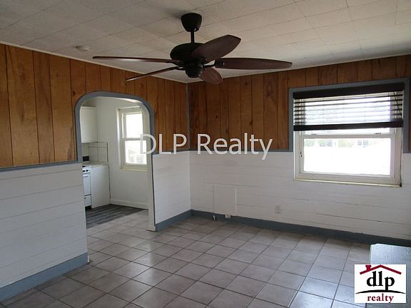 2nd image of 206 S Oleander Ave #2