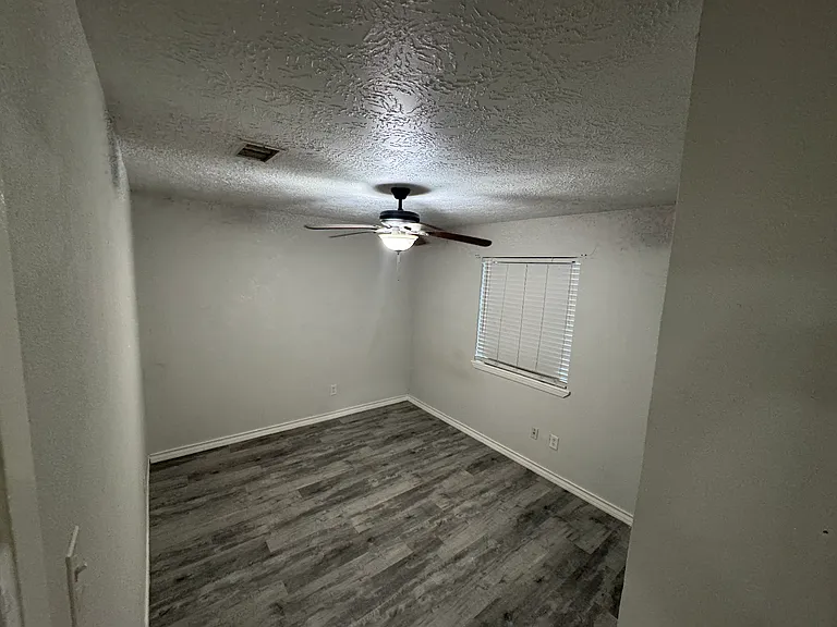 3227 Fern Rock Dr — Photo 8