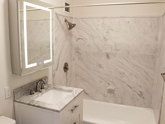 3rd image of 1420 Centre Ave #1025104