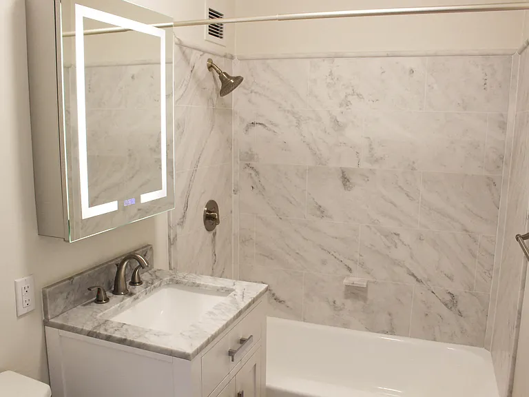 City View Apartments — Photo 8