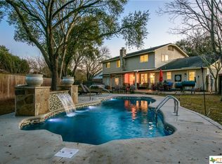310 Stoneham Cir, Seguin, TX 78155
