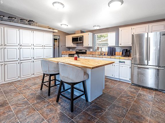 5th image of 2646 Atticus Way
