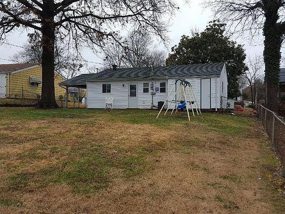 3rd image of 852 Weedel Dr
