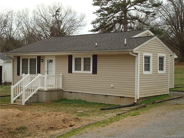 1st image of 2603 Puritan St