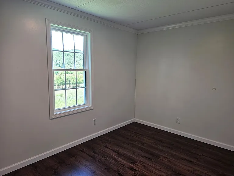 8659 W Pine St — Photo 9
