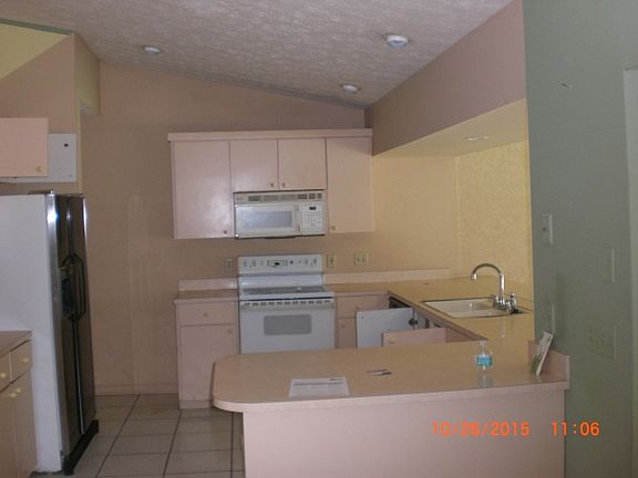 2nd image of 1329 SW Babcock Ave