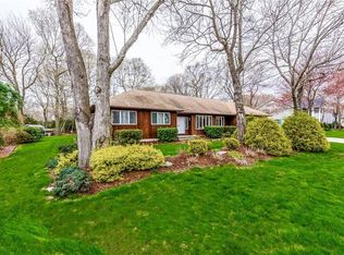 44 Sage Dr, Cranston, RI 02921