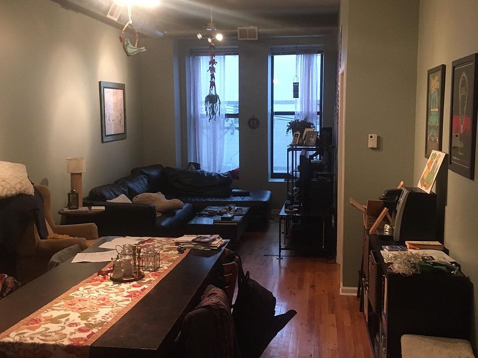 2nd image of 1302 N Milwaukee Ave APT 304