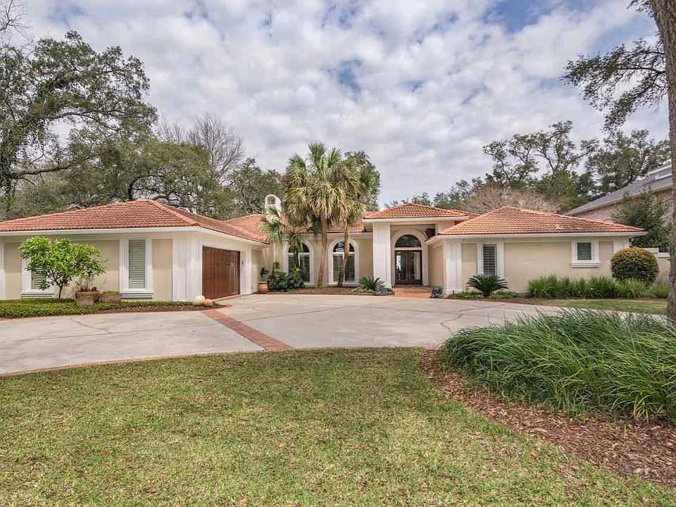 1st image of 208 Northcliff Dr