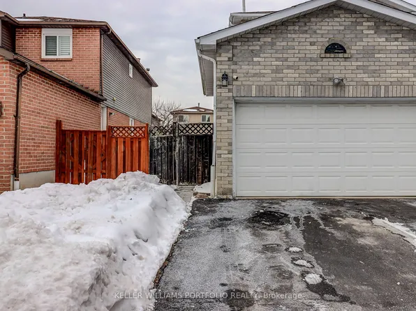 97 Dobson Dr, Ajax, ON L1S 5G1