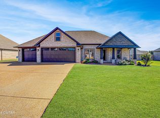 370 Strawberry Ridge Dr, Medina, TN 38355