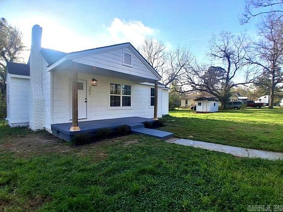 2nd image of 303 Lombardy Ln