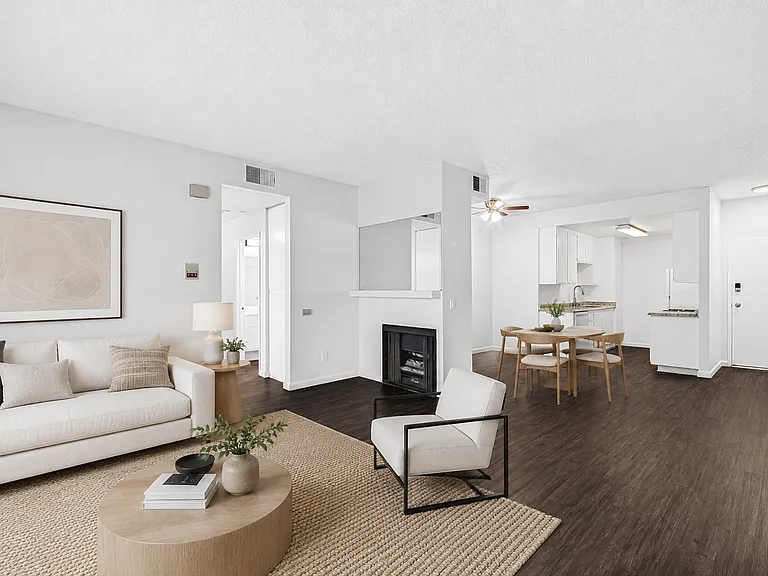 10749 Francis Pl — Photo 2