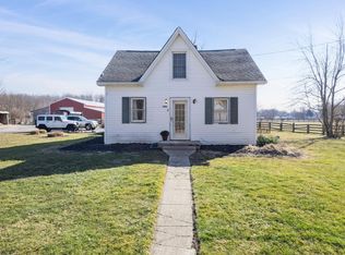 4126 Half Acre Rd, Batavia, OH 45103