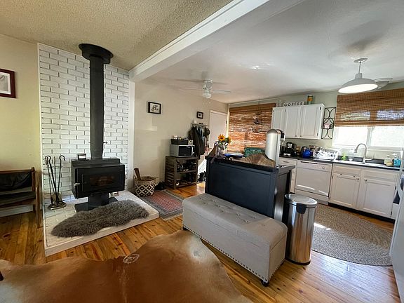 5th image of 185 Jackson Dr
