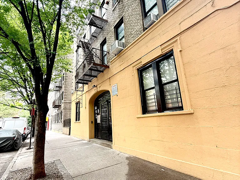 3521 Dekalb Ave #6A — Photo 6