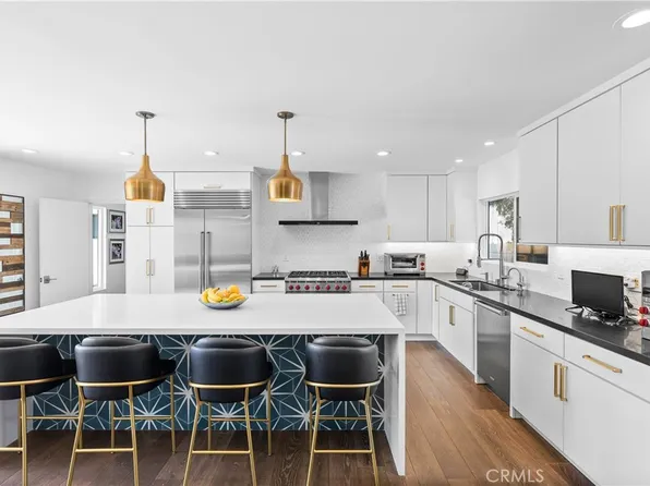 8215 Calabar Ave, Playa Del Rey, CA 90293