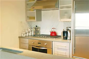 Rented by R New York