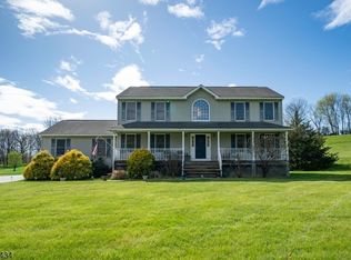 9 Carriage Ln, Hardyston Twp., NJ 07419