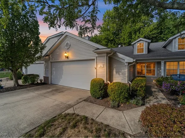 34 Community Dr, Avon Lake, OH 44012