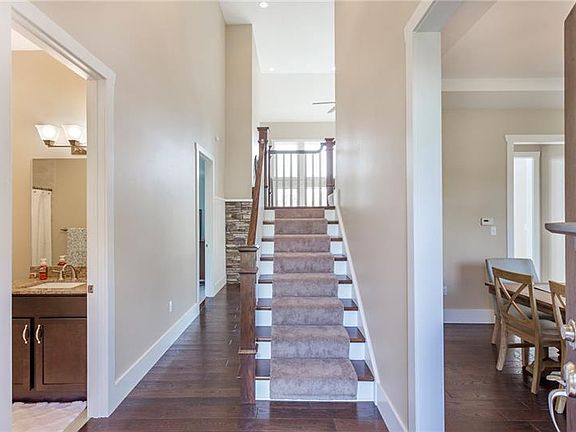 2nd image of 4101 Fernhurst Ct