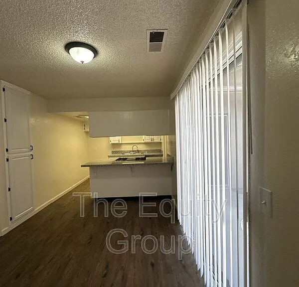 148 S Peppertree St — Photo 7