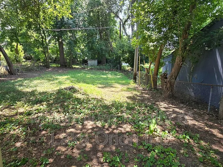 749 Stanley Ave — Photo 18