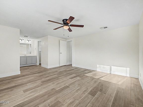 4th image of 32012 N 169Th Avenue
