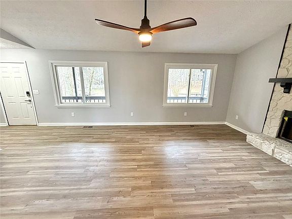 5th image of 3851 Riding Woods Ct SW