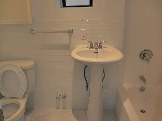 Rented by RV Realty | media 2