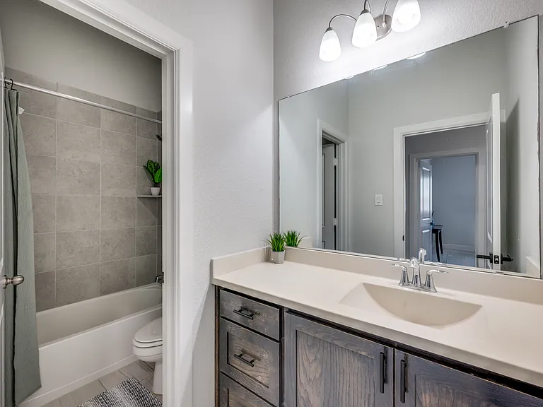 1044 Myers Park Trl — Photo 22