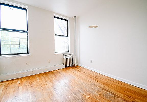 4th image of 665 Lenox Ave #56
