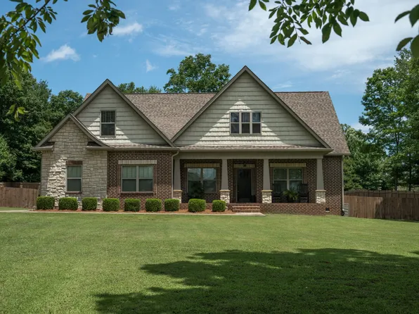 1275 Camp Ravine Rd, Burns, TN 37029