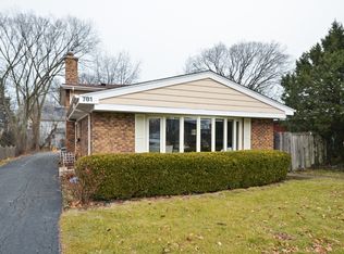 781 Green Bay Rd, Highland Park, IL 60035