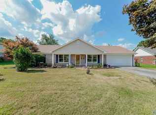 129 Caswell Pl, Huntsville, AL 35811