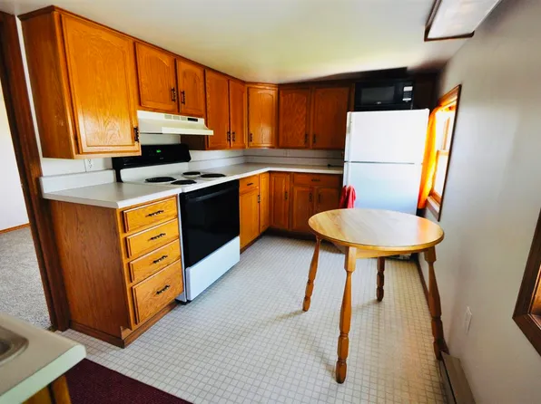 847 Oak St, De Pere, WI 54115